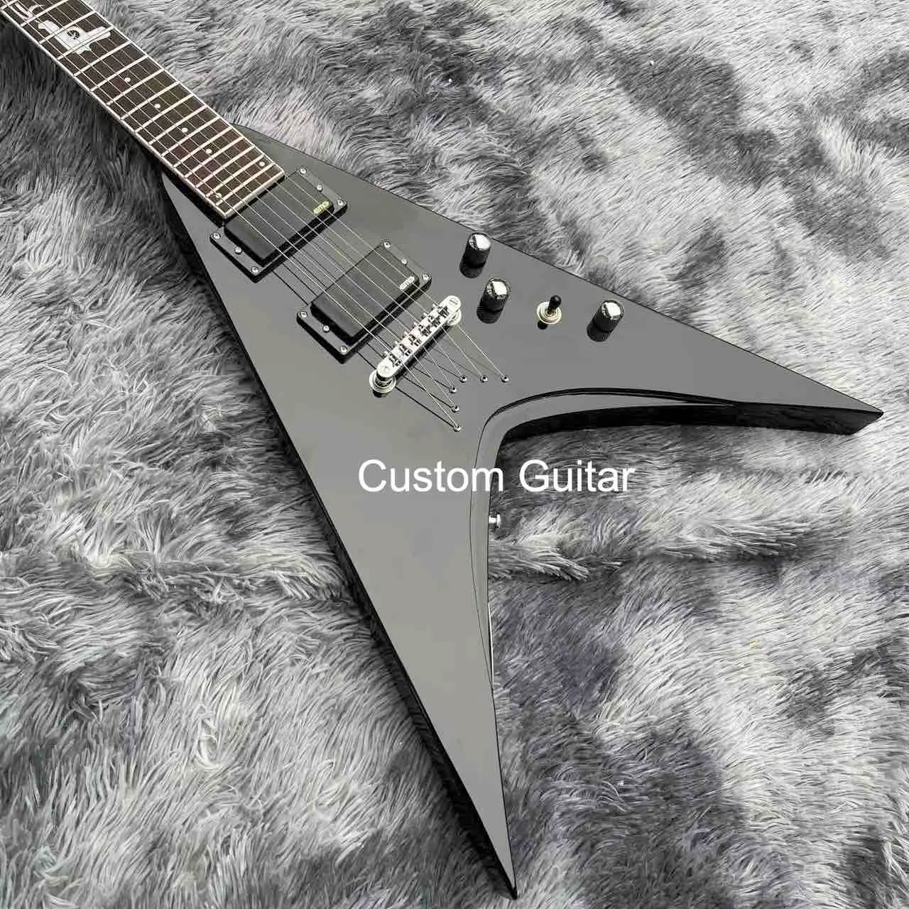 Electric Guitar Custom, Black LP Guitar: V Shaped Signature Series