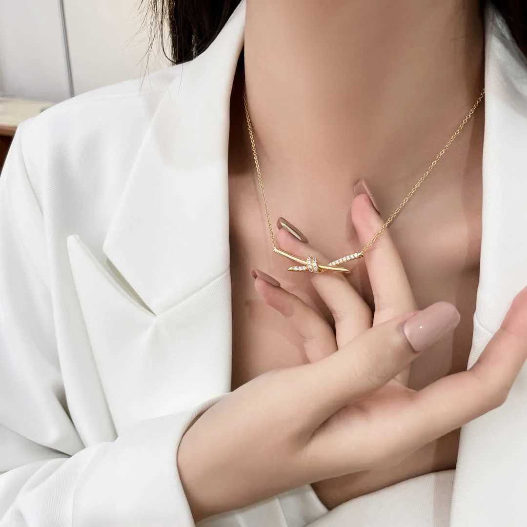 Minimalist online necklace tiffany