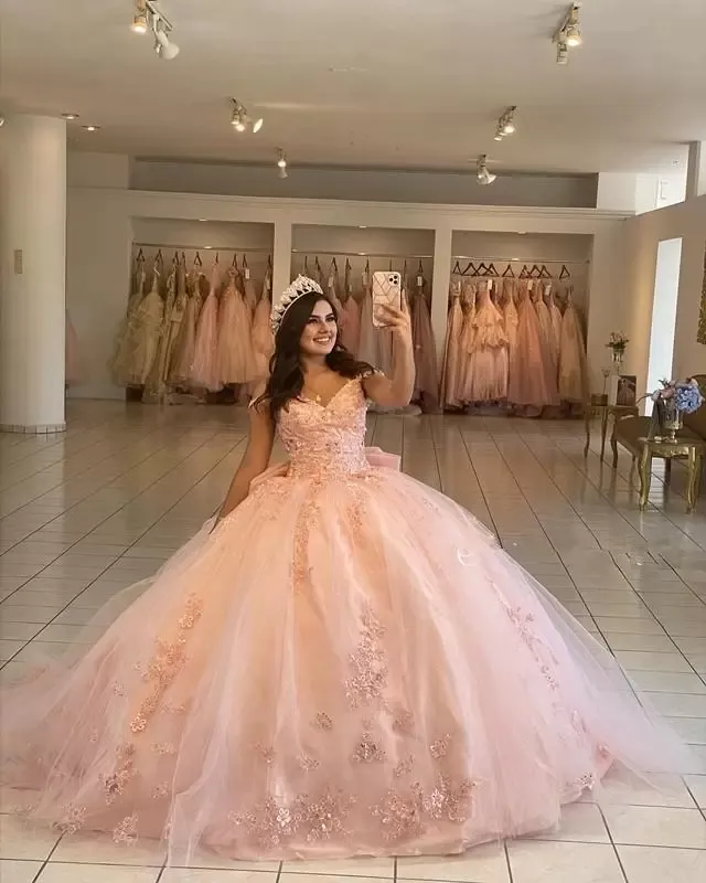 2023 Pink Wedding Dresses Lace Up Appliqued Off The Shoulder Bow Princess Ball Gown Bridal Gowns Wear Sweet 16 Dress Vestidos BC15133 GW0210