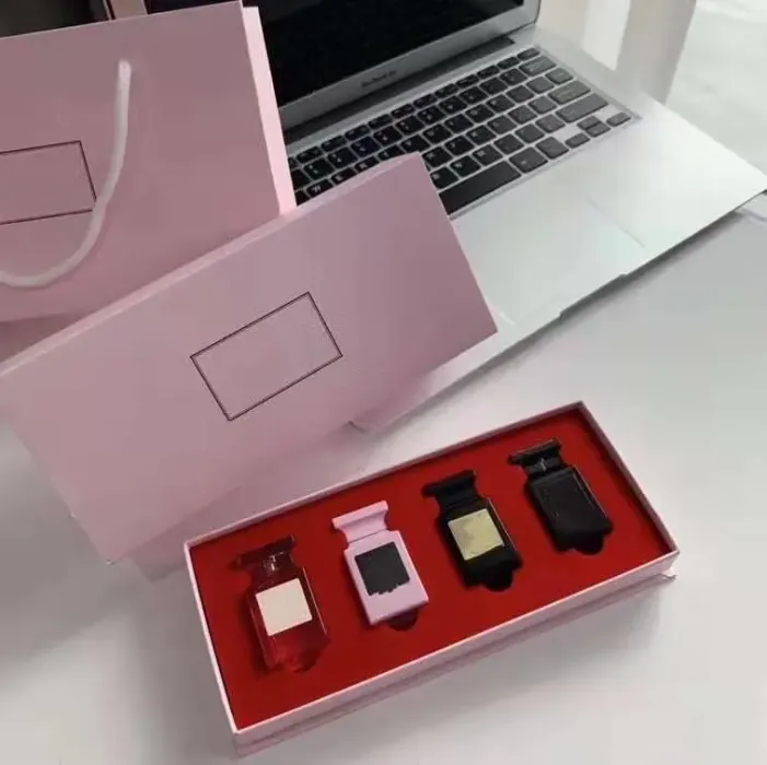 El Más Nuevo Conjunto De Perfumes 7.5mlx4 CHERRY OUD WHITE SUEDE Kit De