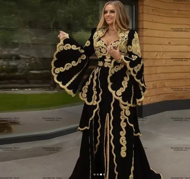 2023 Noir Traditionnel Kosovo Albanais Bal Robes Formelles Avec Dentelle Dor Musulman Arabe A Manches Longues Veste Caftan Robe De Soiree Du 136 57 DHgate