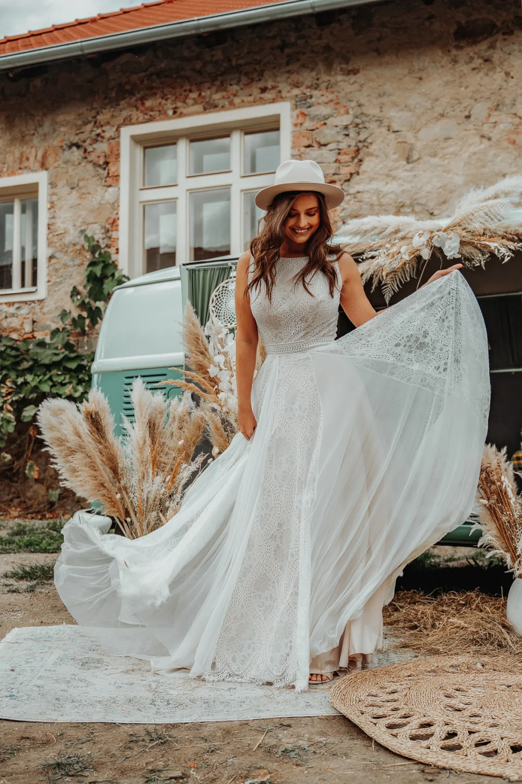 Chic Crochet Lace Boho Wedding Dress 2023 Flowy Backless Bohemian Hippie  Boho Lace Wedding Dress Civil Summer Beach Bride Dress Robe De Mariee  Vestido De Novia Mariage Femme From Bridalstore, $105.82