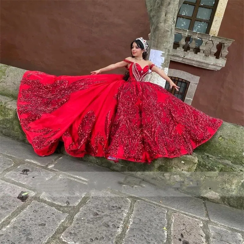 Abito rosso shop laurea