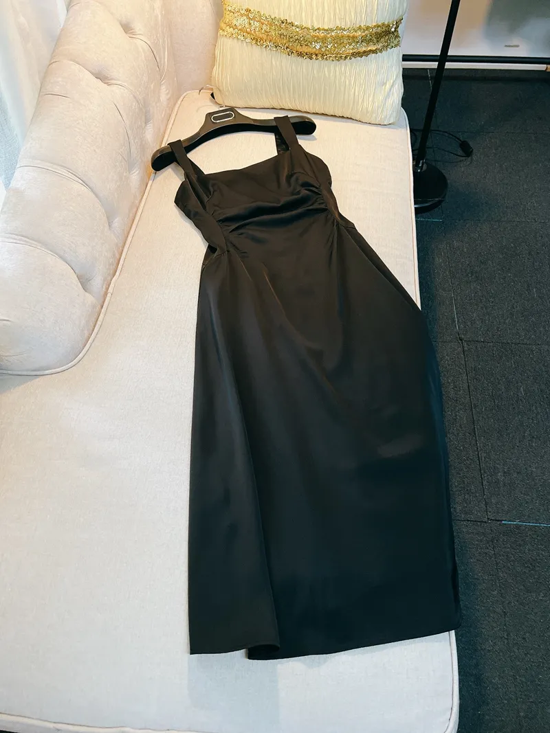 knee length dresses for ladies Women's Black Midi Dress Square Neck Bodycon Dress – ZINNTRA main image 0