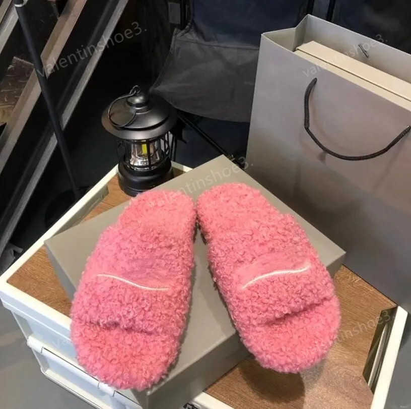 Pantofole balenciaga hotsell