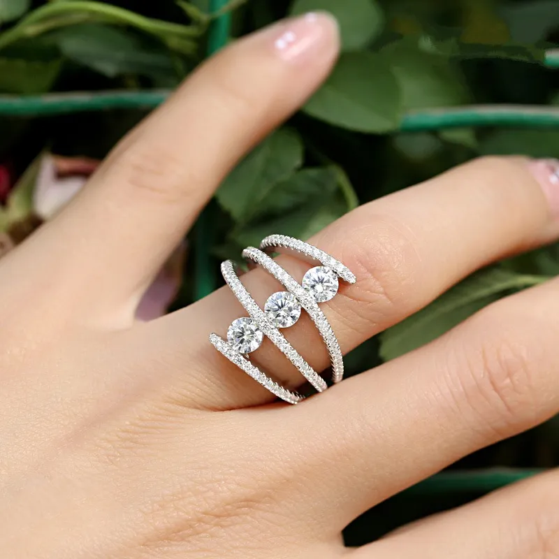 DHgate.com:Silver Across Ring, AAAAA Cubic Zirconia Wedding