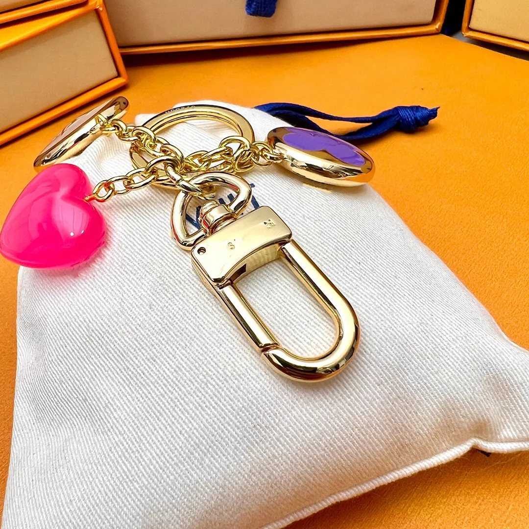 porte clés de luxe femme en lettre