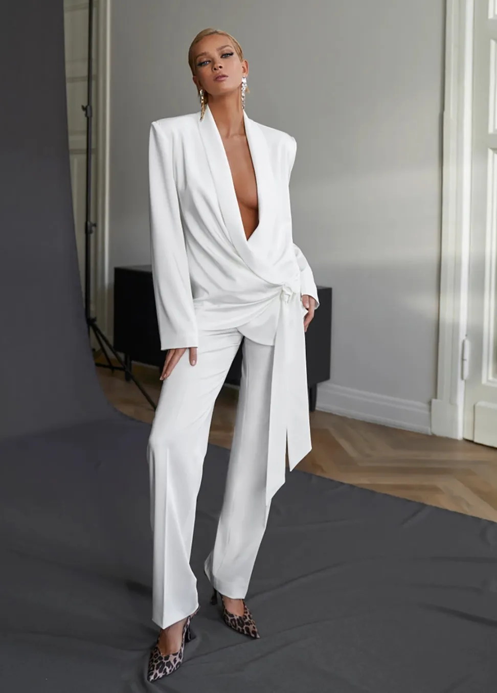 Soft White Pleated Pants Suit For Women Custom Made For Evening