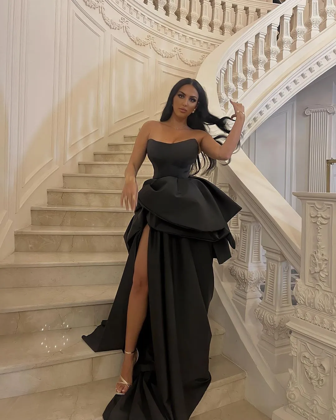 Elegant Black Prom Dress: Sexy A-Line Gown, Strapless Formal Dress