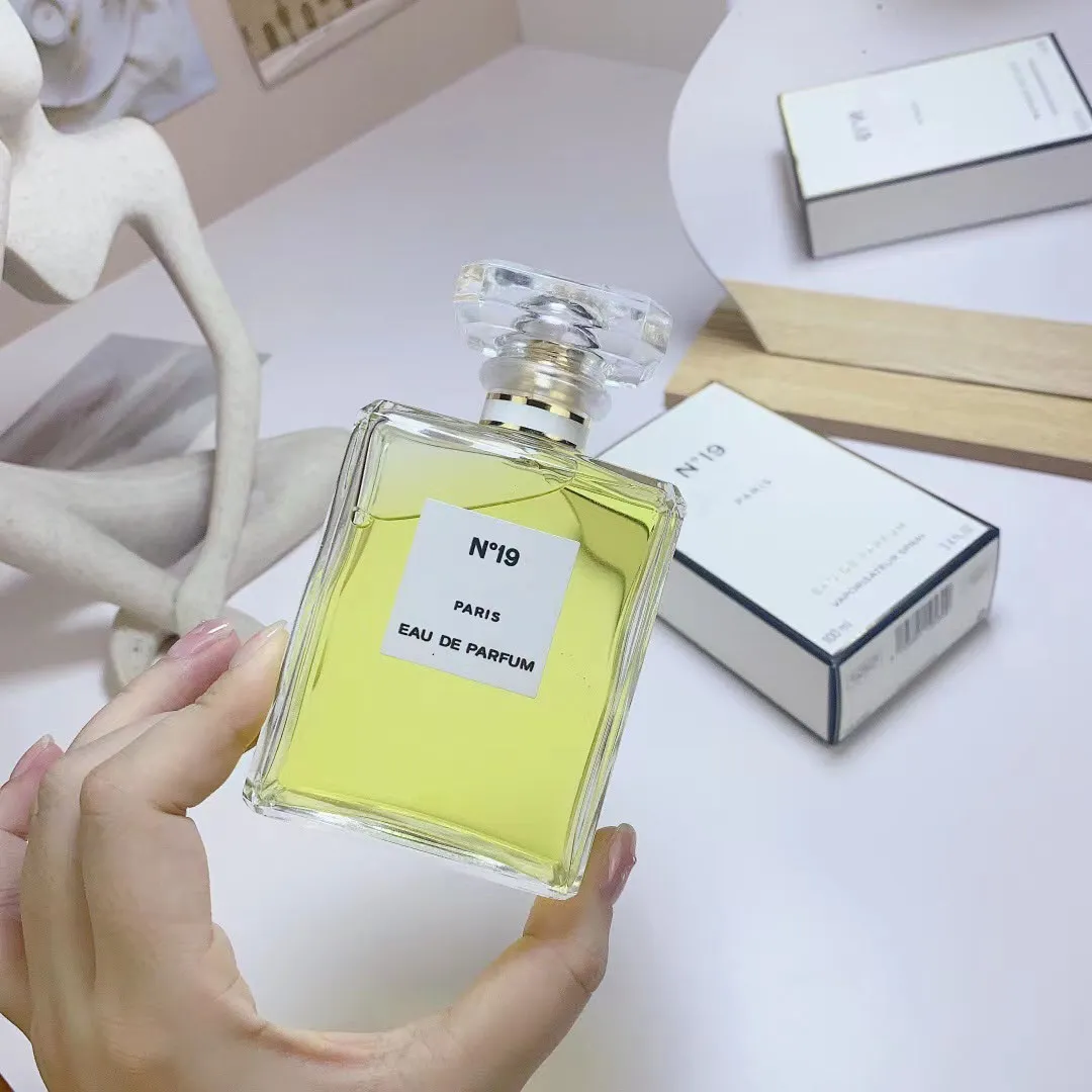 Chanel no 19 edp 100ml sale