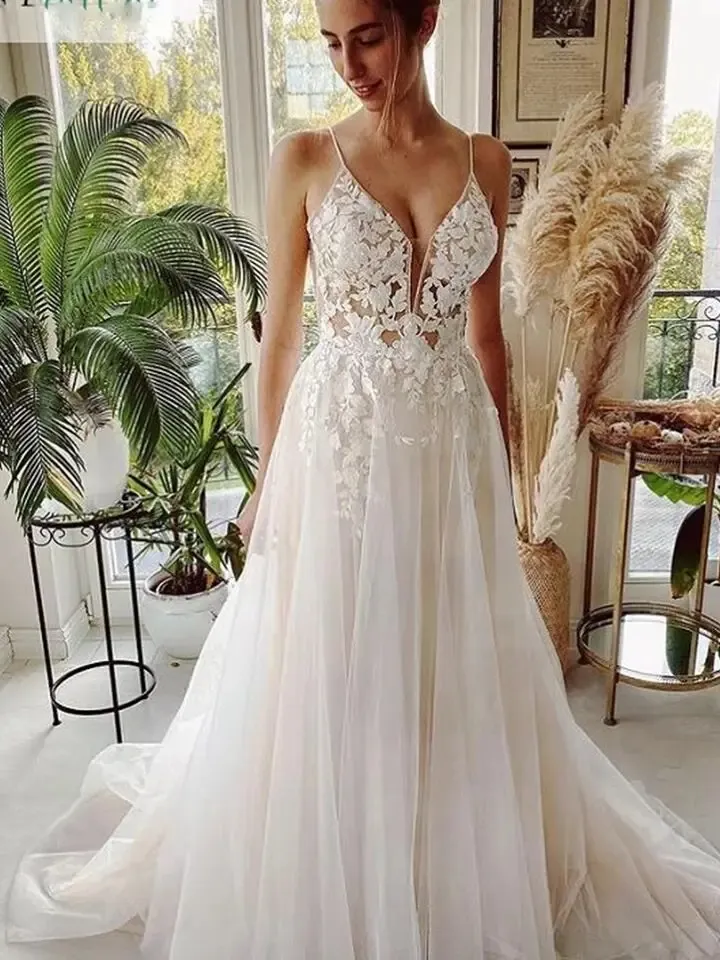 green emerald velvet dress Ivory Lace Applique Mermaid Wedding Dresses Spaghetti Strap Chapel Tra –  Viniodress