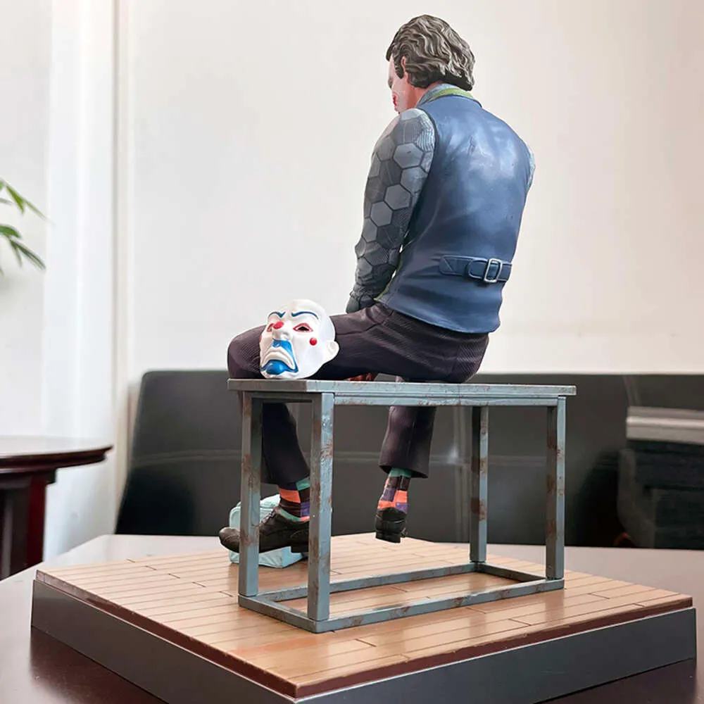 マスコットコスチューム映画ジョーカーヒースレジャーピエロPVCアクションフィギュアコレクション彫像モデルおもちゃ28cmブックシュレフオーナメントクリスマスプレゼントを￥5,926  | DHgate