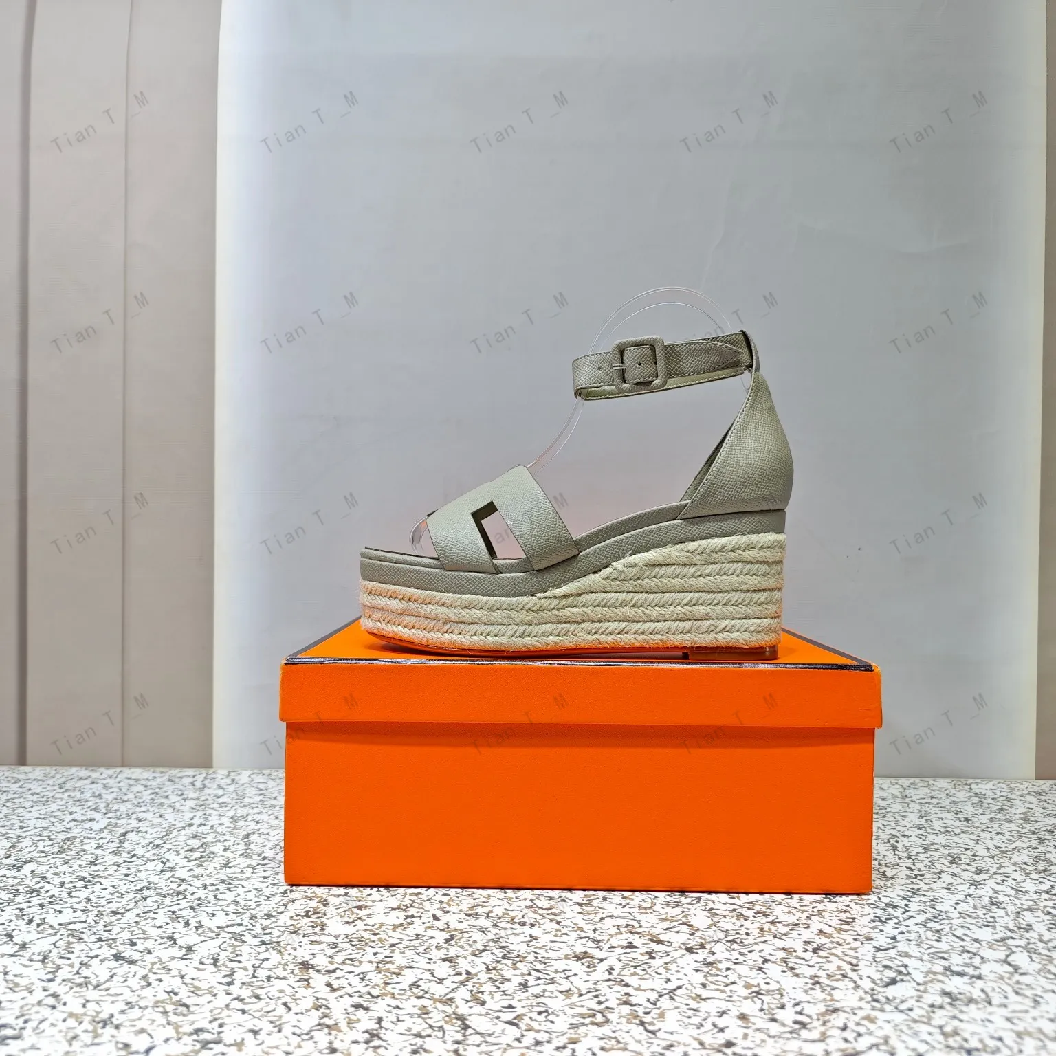 Bulk Straw Braided Designer Espadrille Sandals Luxury Comfortable Casual Womens Shoes For Round Toe Fisherman At Only 69.16 DHgate.Com