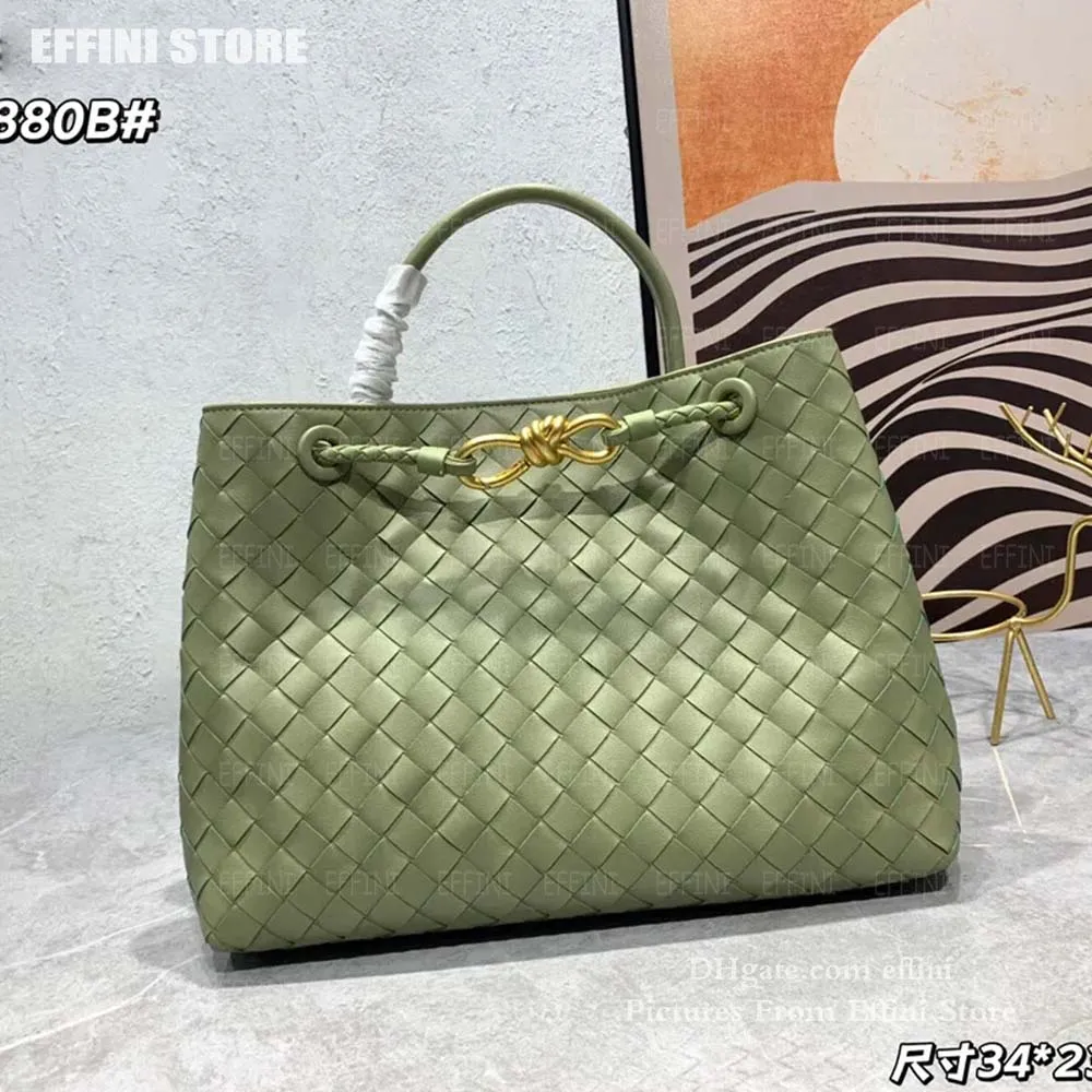 トートバッグ Golden  SS25 Handbags (GWA00467 A00056590100) Venezia Bag in butter-colored boarded leather with gold details