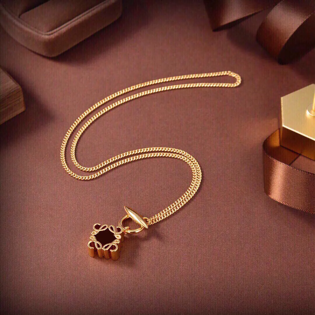 Golden Pendant Necklace for Women Simple and Generous Fashion Unique Design Avant Garde Neck Ornament Makes You More Charming and Elegant 2024