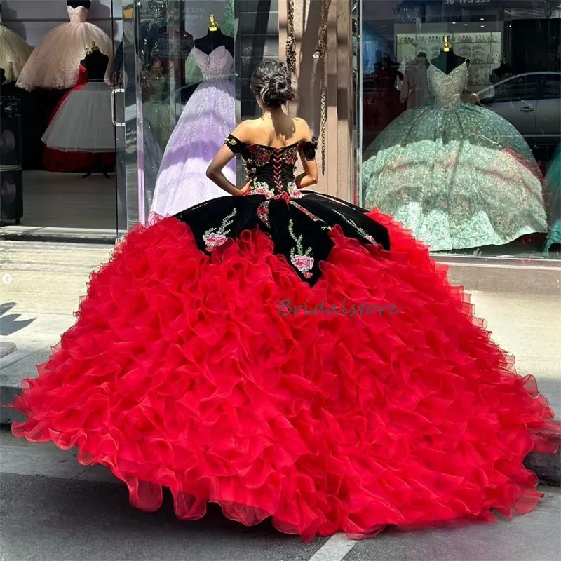 Kelly Rowland's LaQuan Smith Dress at Glamour WOTY Awards | POPSUGAR Fashion