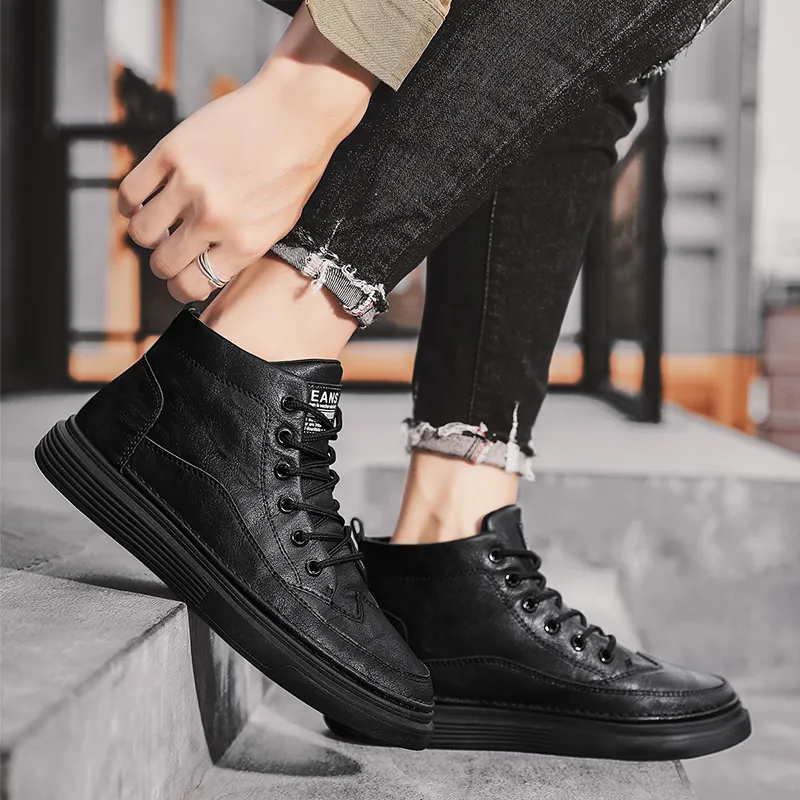 High Quality Designer Lace Up Half Winter Boots Men For Men