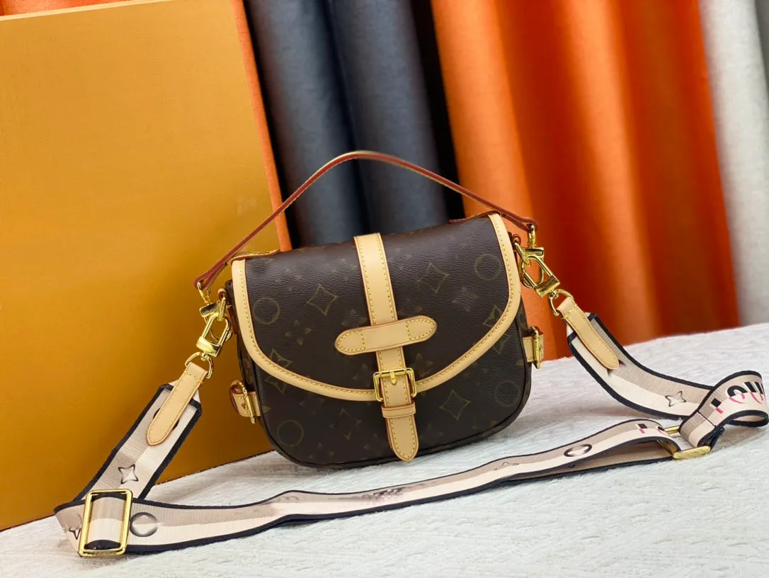 New look saddle bag shop