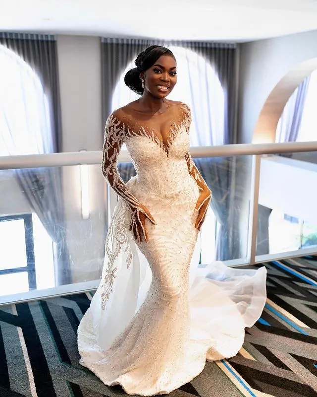 Plus Size Sequined Lace White Mermaid Arabic wedding dress with Beaded Details - Aso Oct Arabic Ebi Bridal Gown (ZJ es)