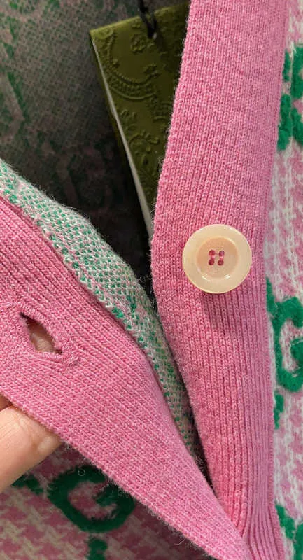 Designer Womens Long Sleeve Wool Pink And Green Cardigan Designer Womens Long Sleeve Wool Pink And Green Cardigan