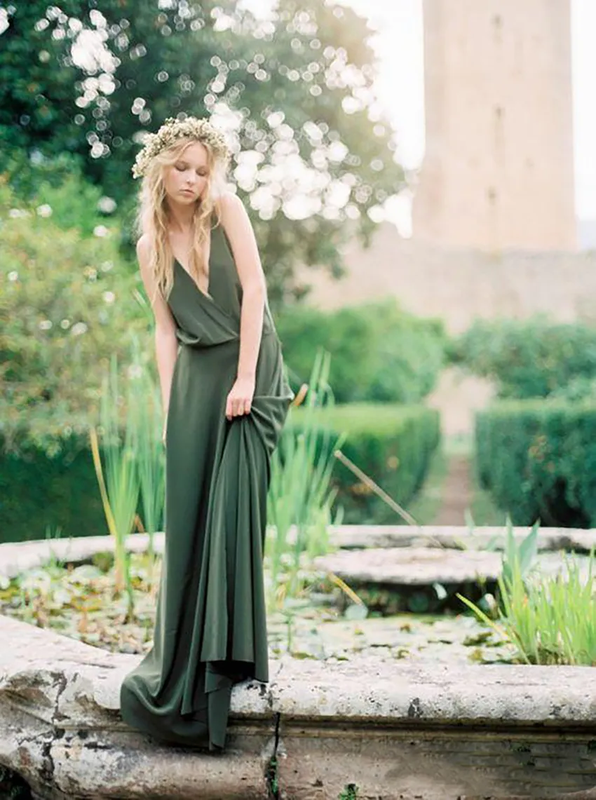 Vestidos De Dama De Honor Verde Oliva: Vestidos De Novia De Campo, Vestido  De Gasa Bohemio, Vestido De Correa De Espagueti Bajo Para Bodas De  Primavera De 40,64 € | DHgate, image size:850x1141