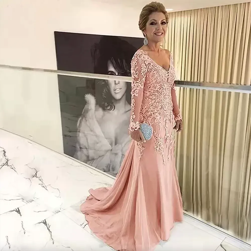 Champagne Lace Motherof The Bride Dresses Elegant V Neck Full Sleeve Gown  For Wedding, Formal Evening, God Mom Celebrity Wear From Verycute, $62.06