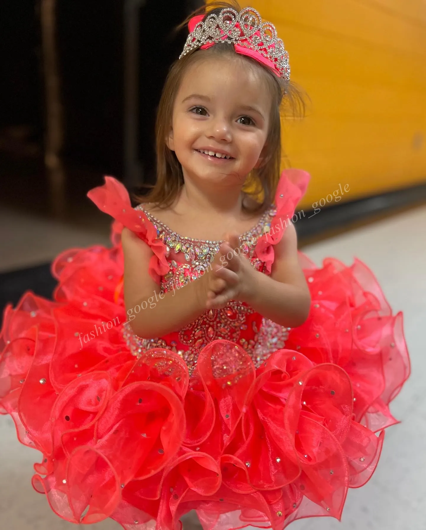 Glitzy White Organza Pageant Dress For Baby Girls With Ruffled Sleeves,  Layered Skirt, Beaded Crystal Diamond Dust Cupcakes, And Lace Up Detail  Perfect For Parties And Special Occasions In 2024 From Fashion_google