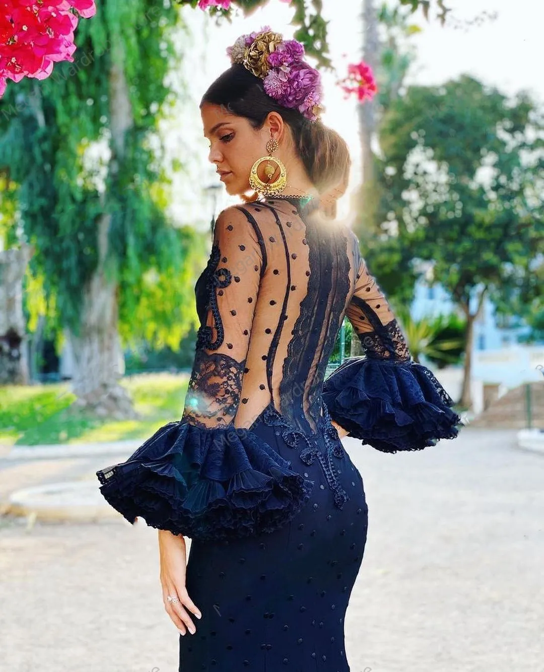 Illusion mesh top with cutaway neck