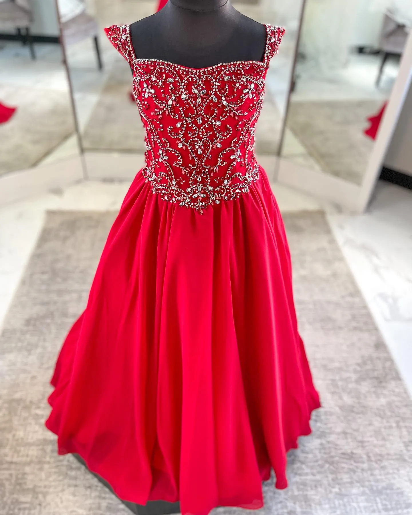 Red prom dresses for kids 2025