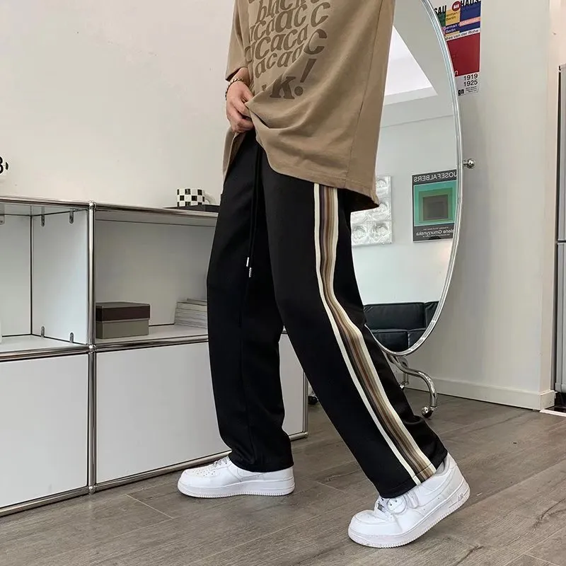 mens green jogging bottoms
