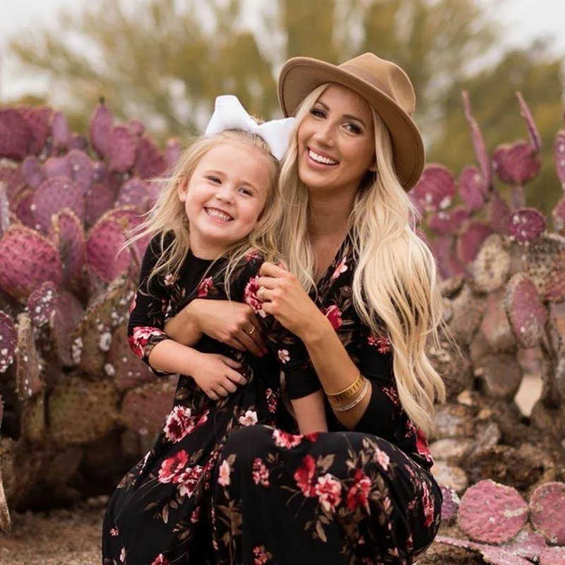 Mom and daughter matching winter outfits hotsell