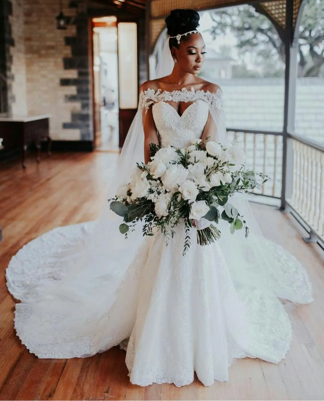 Sweetheart Wedding Dress with Cape