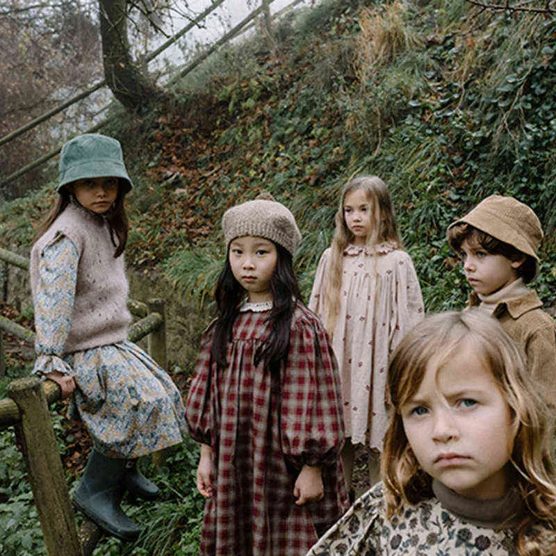 Vintage Brown Plaid dress for Toddler Girls - Peter Pan Collar, Long Sleeves, Ages 1-11 (R231213)