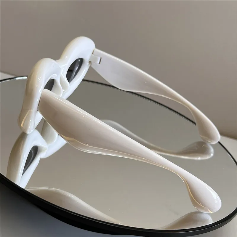 Vintage Designer Oval Shape Sunglasses For Men And Women Retro