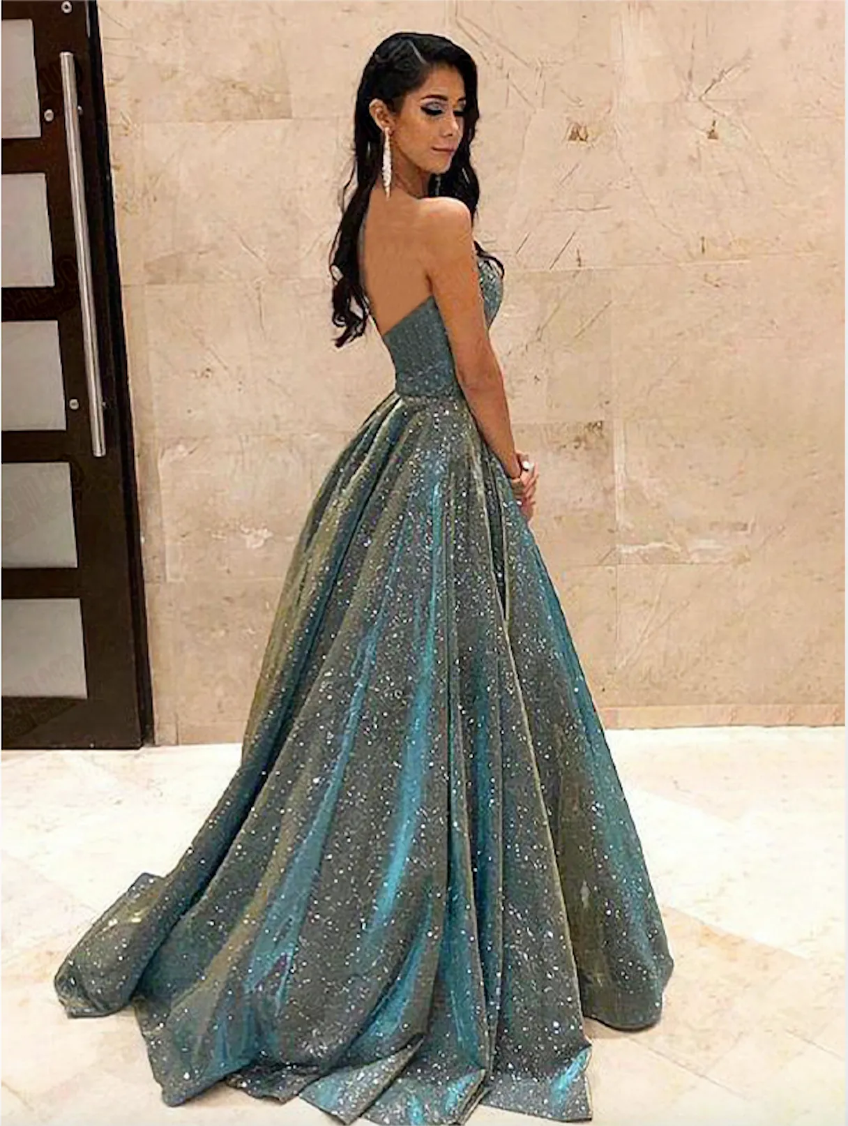 Puffy sparkly prom clearance dresses