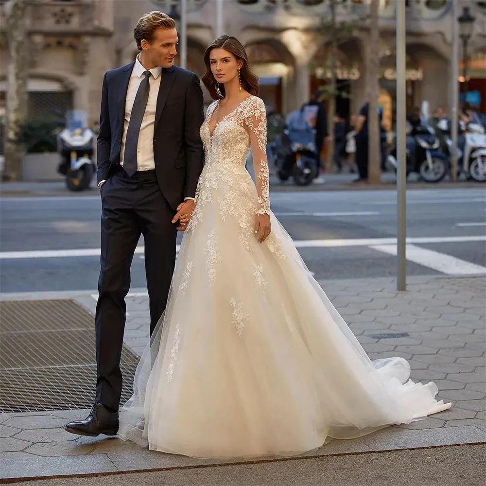 Elegant Robe De Mariee En Tulle A Manches Longues En V Line Du 122 33 DHgate