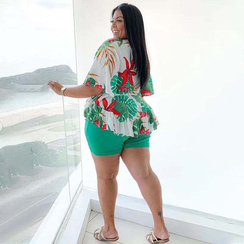 Floral Print Boho Ruffle Crop Top And Plus Size Shorts Set For