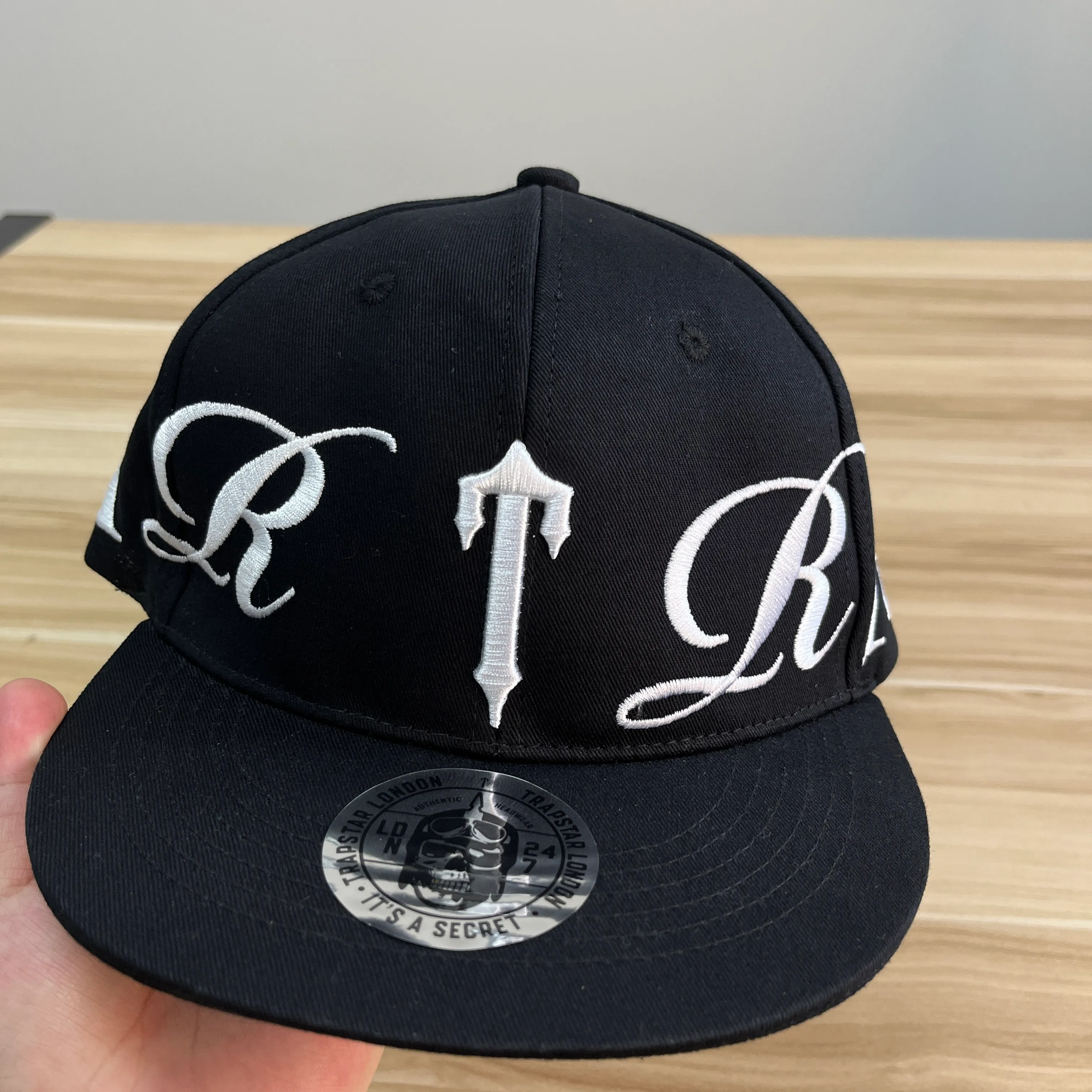 Gorra De Béisbol De Diseño De Pareja Trapstar Casquette De Bordado