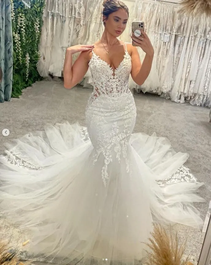Lace Tulle Mermaid Wedding Dresses Floral Applique... From Alegant_lady,  $150.86 | DHgate.Com