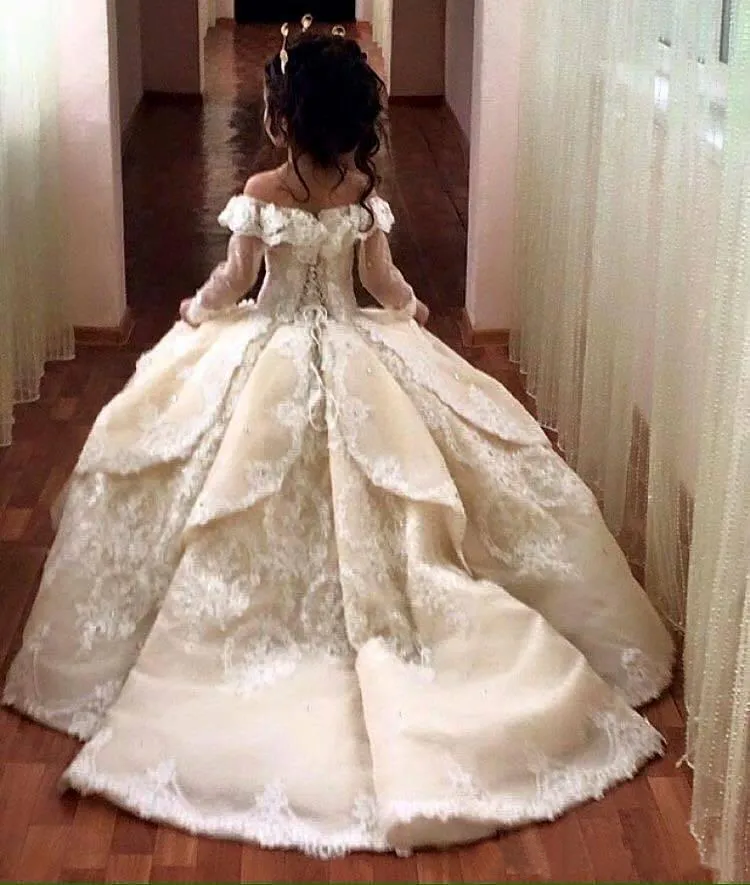 Vintage Lace Appliqued Pageant Dress With Long Sleeves And Off Shoulder Ball Gown With Sleeves For Flower Girls Kids First Communion Gatherings And Special Occasions From Meetyy 57.53 DHgate.Com