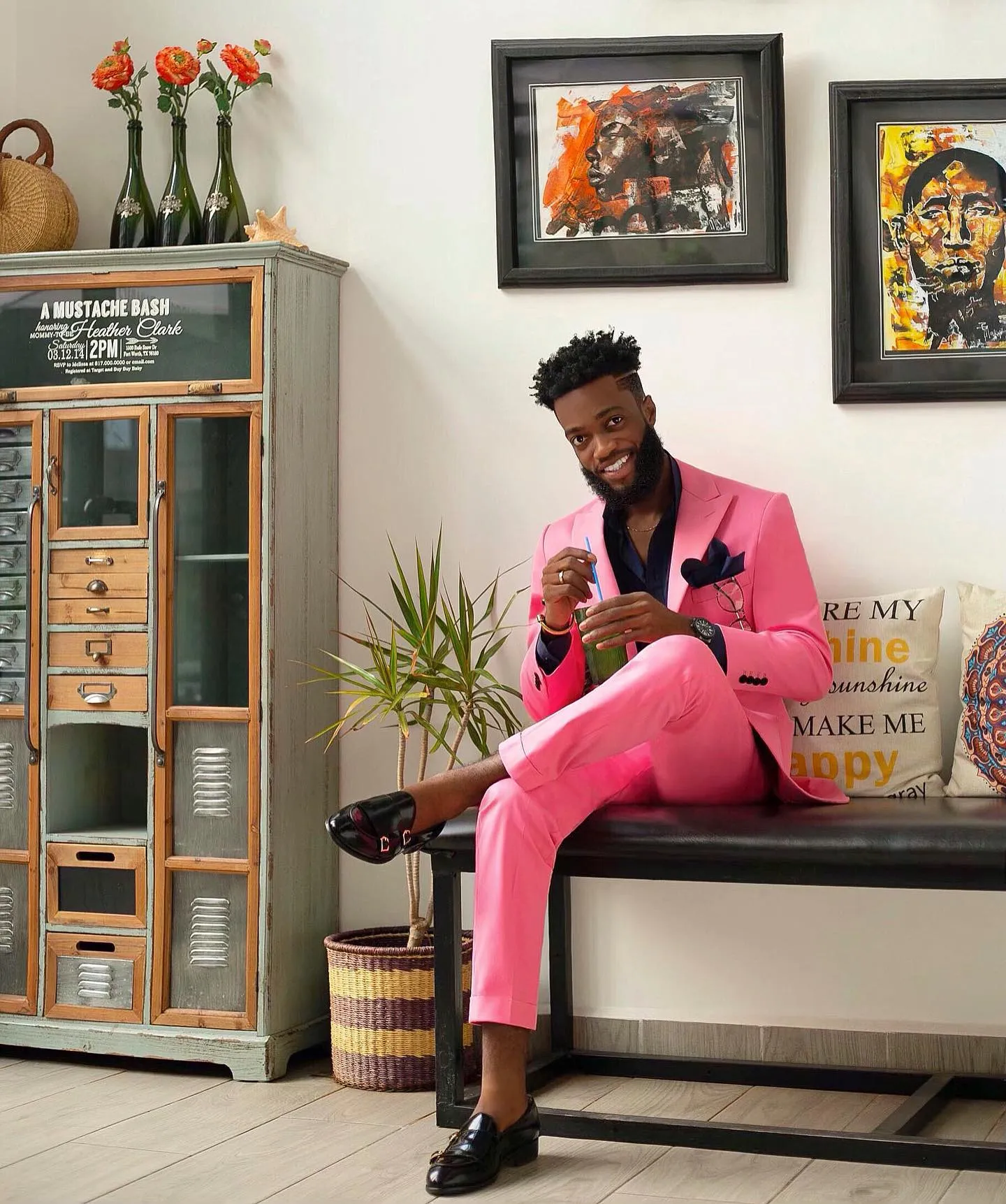 Pink Slim Fit Mens Tuxedo Suit Two-Piece Set with Peaked Lapel and Side  Vent from Dhgate Wedding Tuxedos - price 79.6