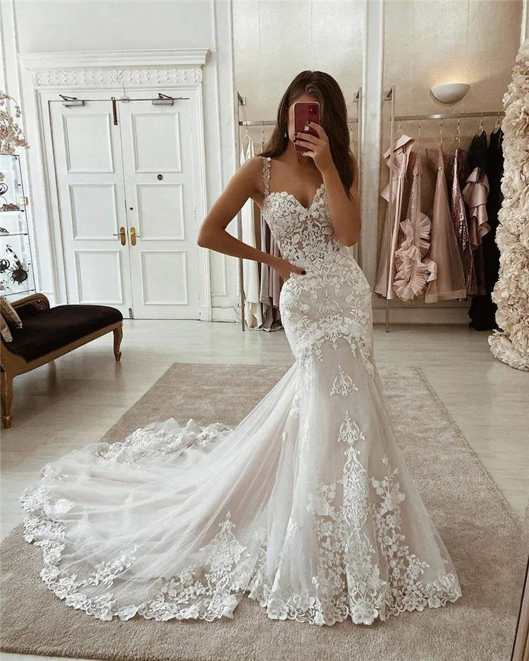 Lace Appliques Tulle Strapless Mermaid Wedding Dress Lace Appliques Tulle Strapless Mermaid Wedding Dress