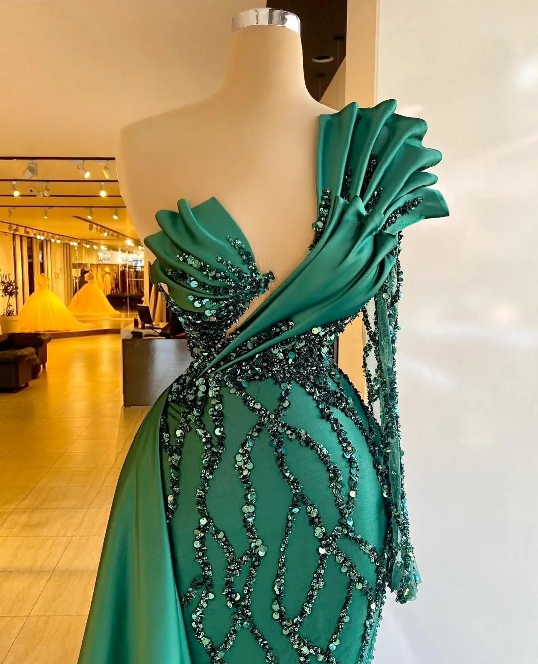 Hunter Green Satin Bridesmaid Dress Woman Mermaid Wedding Wedding Part –  Iyla-jenae