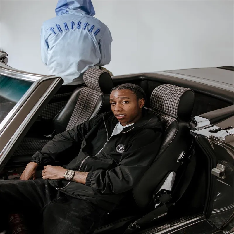 DHgate.com:2024 Men Trapstar Jacket Sportswear Irongate T 