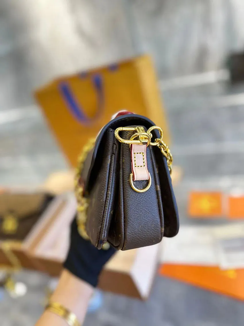 Sac à main Hamilton de taille moyenne en cuir Michael Kors CA