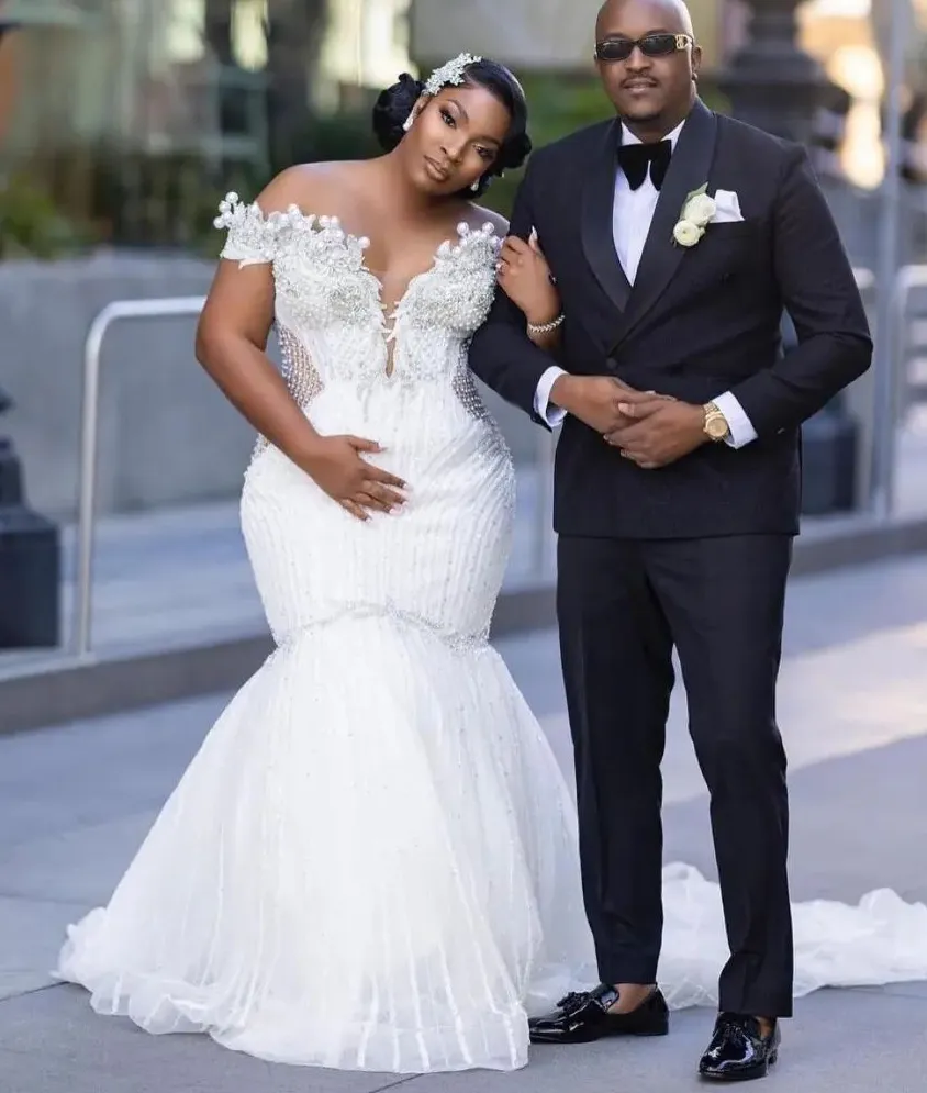 Elegant Plus Size Mermaid Wedding Dress with Saudi Arabic Big Pearls Beading and Off Shoulder Short Sleeves