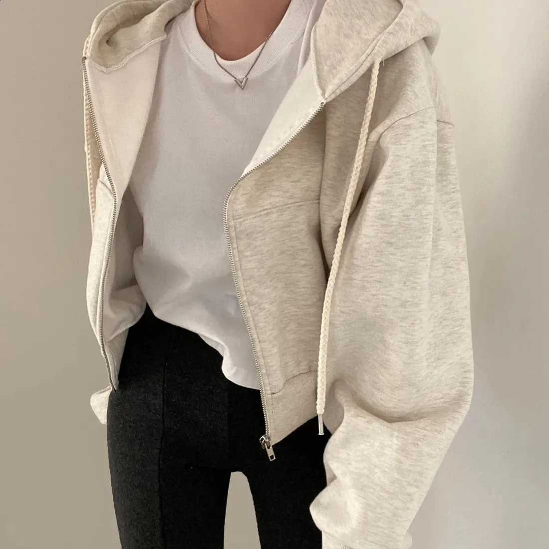 Sweat à Capuche Femme – Coupe Oversize, Coton, Manches Longues, Poches, Style Streetwear Décontracté - 3