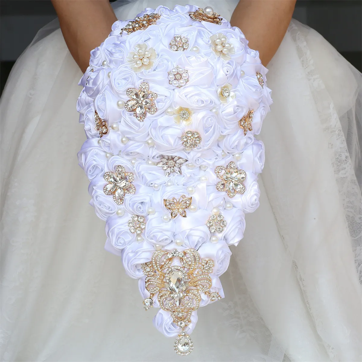 Zapatos De Boda Flores Bouquet De Novia: Bouquet De Mano De Agua De Agua  Con Cinta De Diamantes De Oro Rose Elegantes Suministros De Boda De 33,87 €  | DHgate, image size:1200x1200