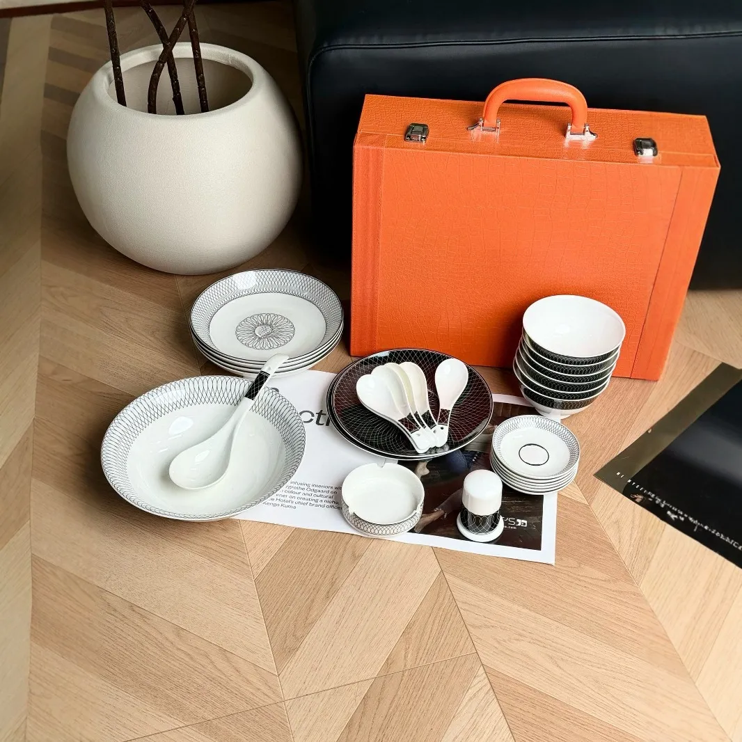 Save Big on Bulk Bone China Dinner Set High End 28 Piece Set Of Light  Luxury Lines Bone China Dinner Plate Bowl Hotel Sample Room Sales Office  Plate