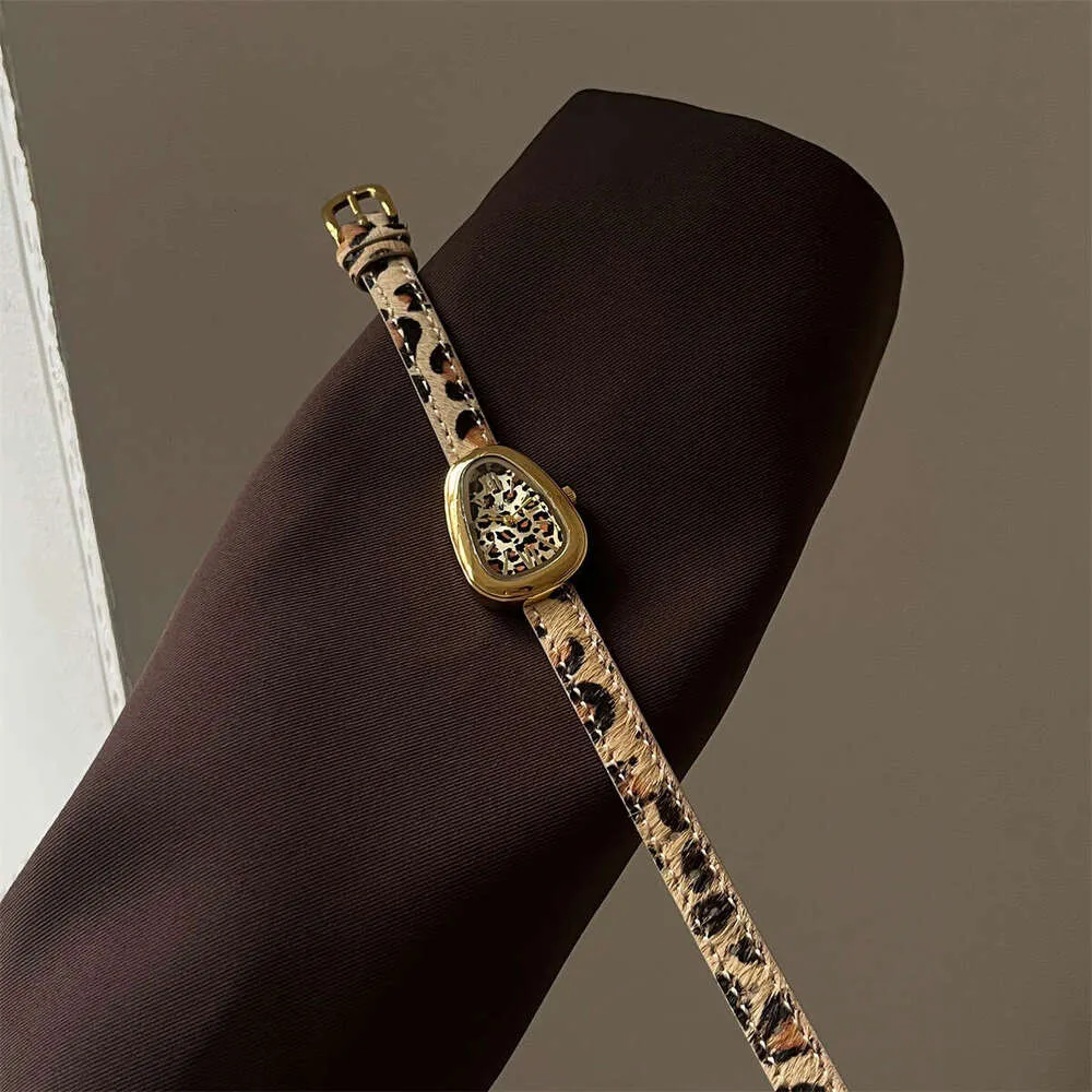 Vintage Style Leopard Print Snake Head Quartz Watch From